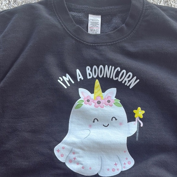 Black crewneck sweatshirt 'I'm a Boonicorn' with cute girly unicorn design - Picture 7 of 9
